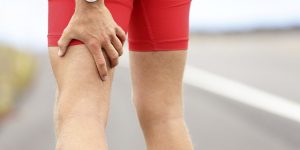 Mukelzerrung Oberschenkel sporttherapie